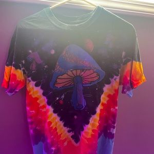 Hippie Mushroom Tee